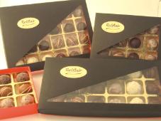 Belflair Chocolates verkoopt niet alleen pralines, repen en figuren in zijn eigen winkel, maar levert ook aan groothandels en hotels
