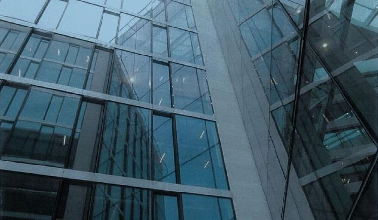 Hegge slanke gevel glasblad