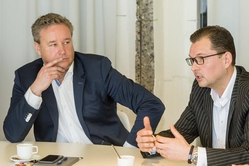 Gunter Vandervoort en Tom Robyns, beiden Salesmanager bij Kingspan