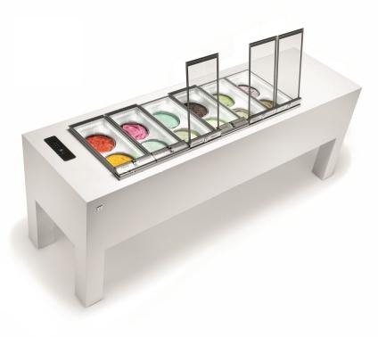 ECD verdeelt de Panorama-vitrines van IFI, die een combinatie vormen van de klassieke scheptogen met pozzettisystemen