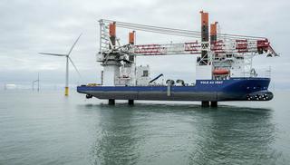 Jan De Nul Group beschikt over een uitgebreid machinepark en een grote vloot. Het installatieschip Vole au Vent voor windturbines werd onlangs in gebruik genomen