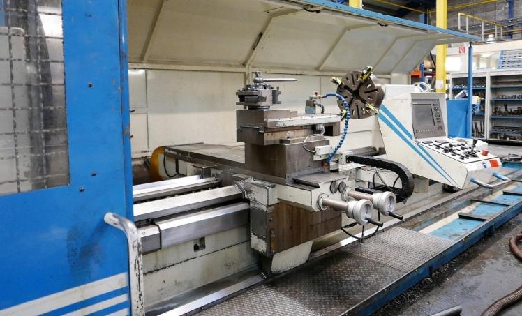 E&eacute;n van de vele machines die geveild gaan worden: EST-TICINO ET-BM-CT CNC-draaibank