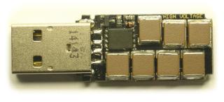 Een USB-killer lijkt uiterlijk op een gewone USB-stick, maar vernielt, eens ingeplugd, je moederbord