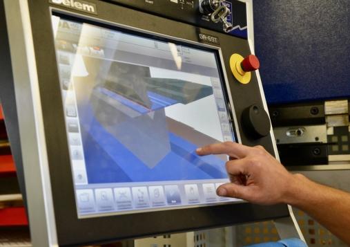 Touch screen